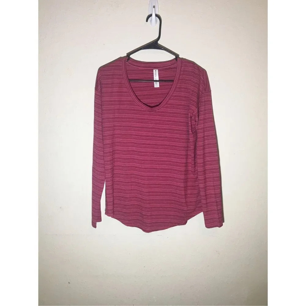 Womens Athleta Long Sleeve Shirt Size Medium Pink Striped Athletic Comfortable